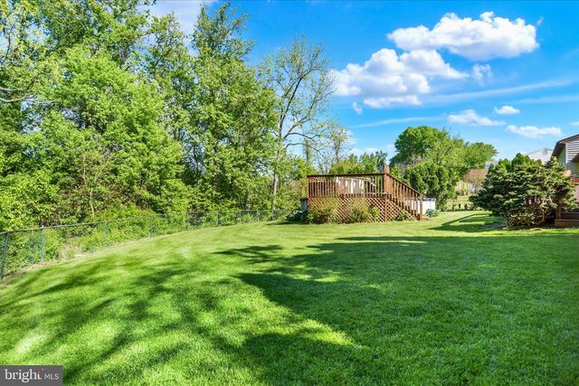 260 GREEN LANE DR, Camp Hill, PA 17011