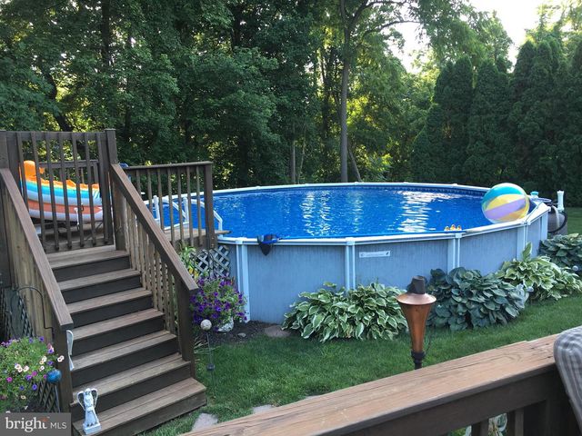 260 GREEN LANE DR, Camp Hill, PA 17011