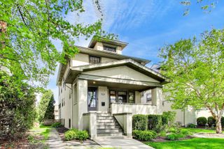 820 N Grove Avenue, Oak Park, IL 60302