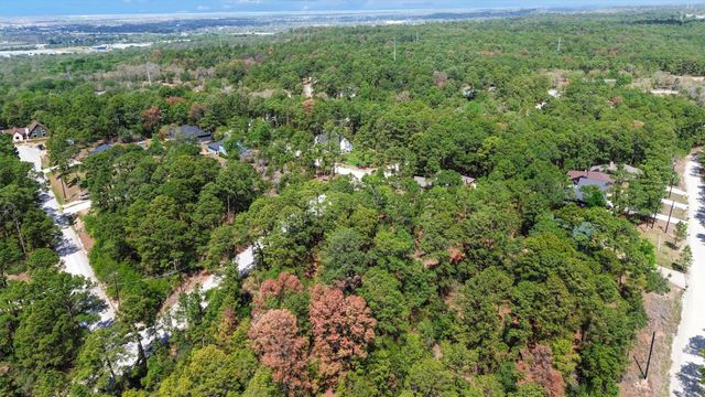 141 Kamaiki DR, Bastrop, TX 78602