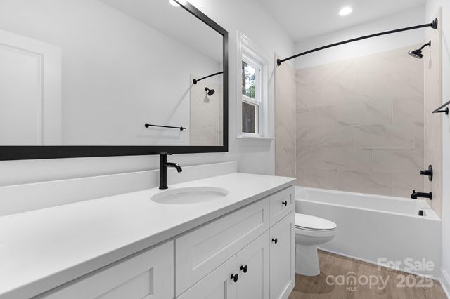 4207 Eagle Chase Drive, Charlotte, NC 28216