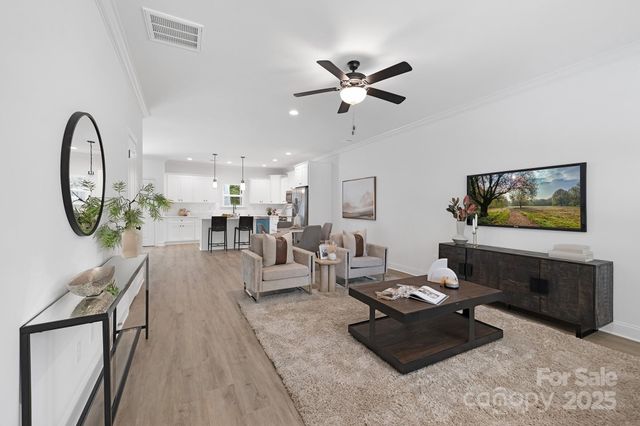 4207 Eagle Chase Drive, Charlotte, NC 28216