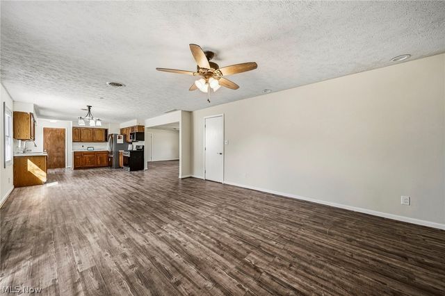 7612 Lake Shore Boulevard, Mentor, OH 44060