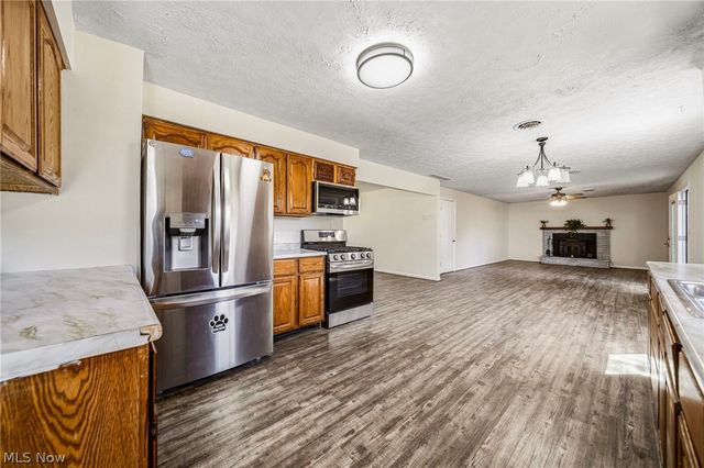 7612 Lake Shore Boulevard, Mentor, OH 44060