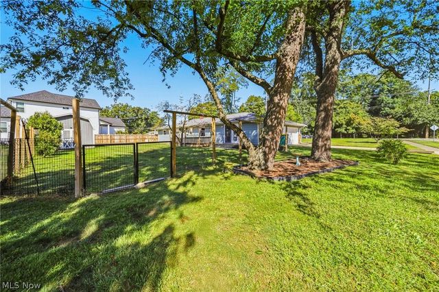7612 Lake Shore Boulevard, Mentor, OH 44060