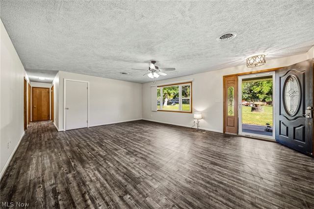 7612 Lake Shore Boulevard, Mentor, OH 44060