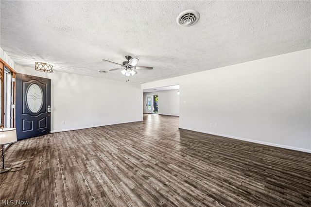 7612 Lake Shore Boulevard, Mentor, OH 44060
