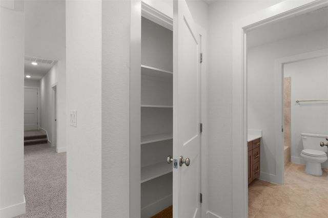 412 Borrego BND, Liberty Hill, TX 78642