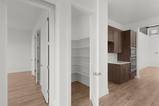 412 Borrego BND, Liberty Hill, TX 78642