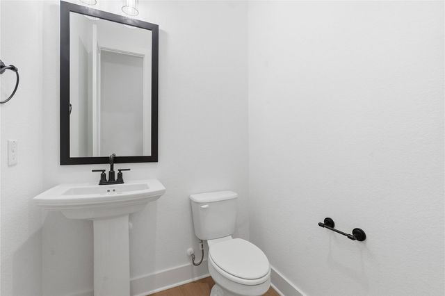 394 Leaning Rock RDG, Austin, TX 78737