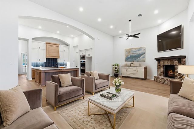 394 Leaning Rock RDG, Austin, TX 78737