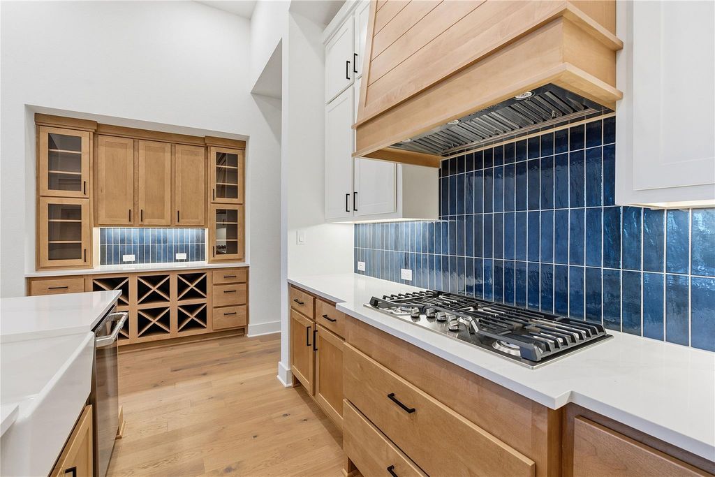 394 Leaning Rock RDG, Austin, TX 78737