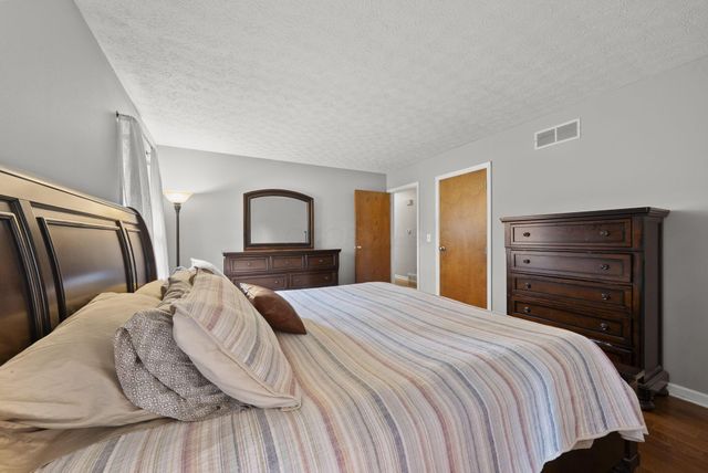 10055 Melody Lane, Pickerington, OH 43147