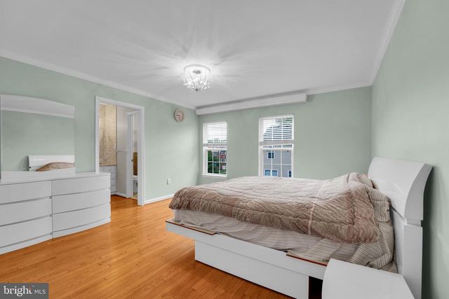 7930 PEYTON FOREST TRL, Annandale, VA 22003