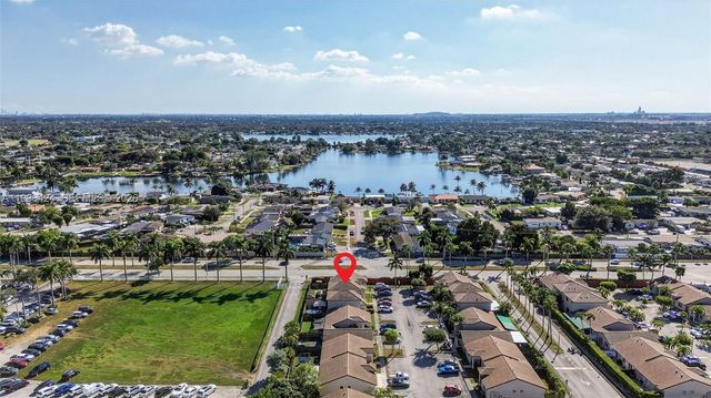 18615 NW 84th Pl 102-1, Hialeah, FL 33015