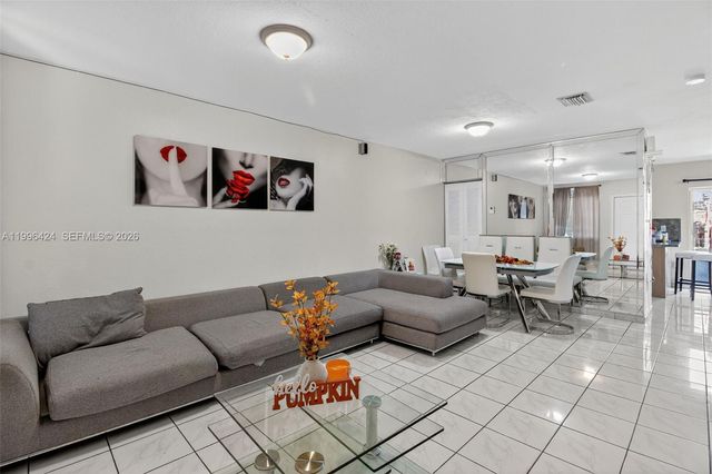 18615 NW 84th Pl 102-1, Hialeah, FL 33015