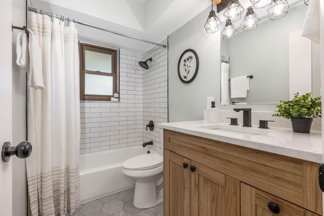 4400 Kauffman Road NW, Carroll, OH 43112