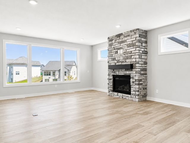 18200 103rd Avenue N, Maple Grove, MN 55311