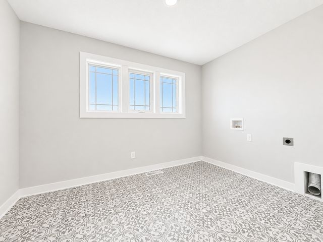 18200 103rd Avenue N, Maple Grove, MN 55311