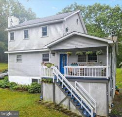 114 Carol Road, Middle Smithfield Twp, PA 18302