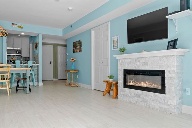 3 Seal Harbor Rd 133, Winthrop, MA 02152