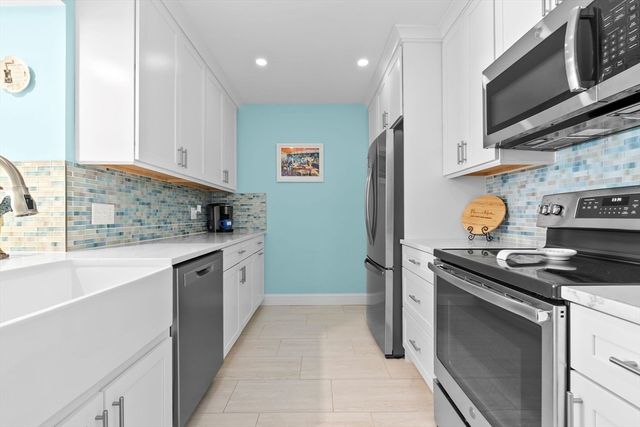 3 Seal Harbor Rd 133, Winthrop, MA 02152