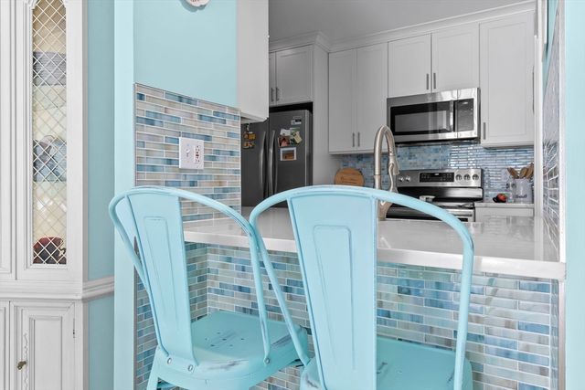 3 Seal Harbor Rd 133, Winthrop, MA 02152