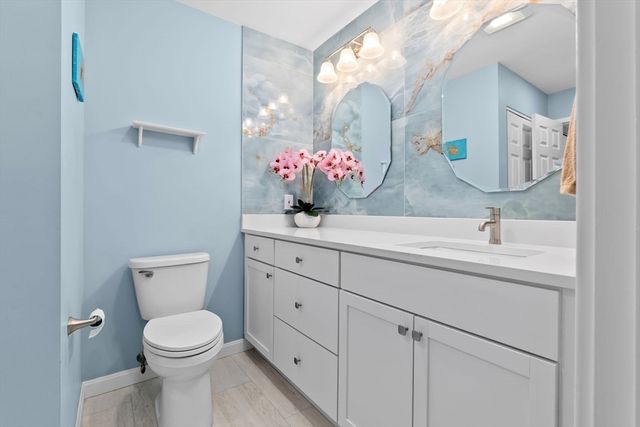 3 Seal Harbor Rd 133, Winthrop, MA 02152