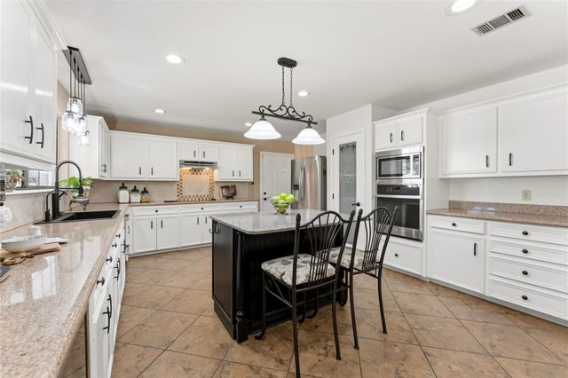 306 Starview DR, Georgetown, TX 78628