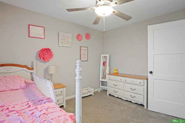 18606 George Miller Parkway, Elkhorn, NE 68022