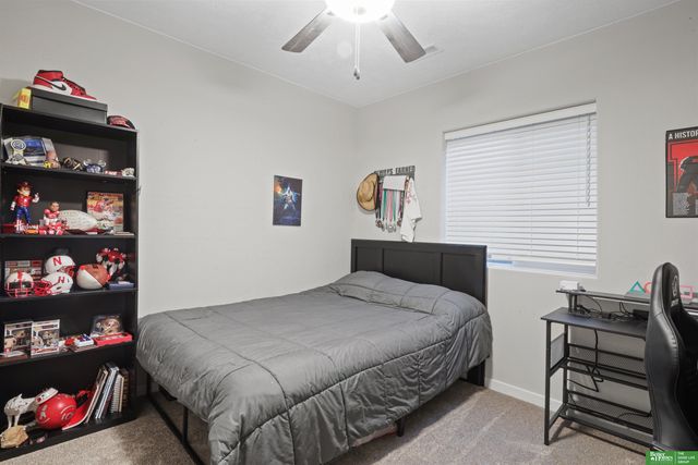 18606 George Miller Parkway, Elkhorn, NE 68022