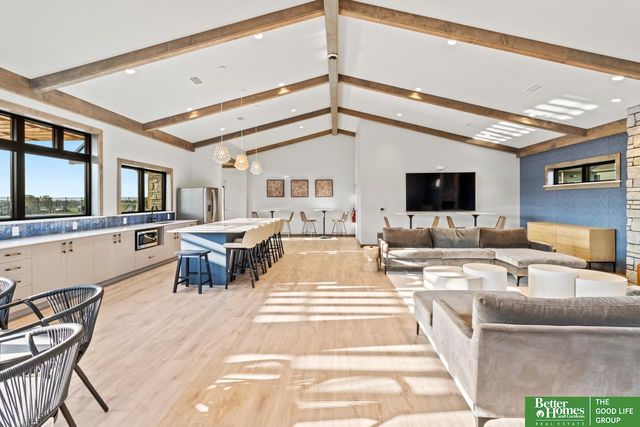 18606 George Miller Parkway, Elkhorn, NE 68022