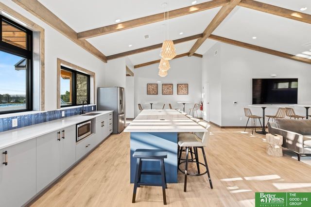 18606 George Miller Parkway, Elkhorn, NE 68022