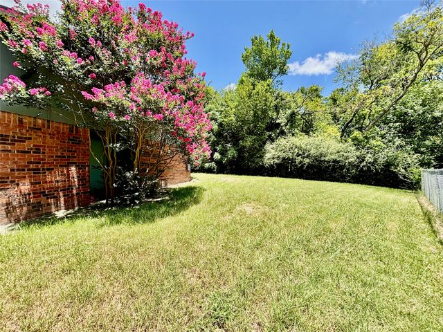 3255 Weather Vane Lane, Dallas, TX 75228