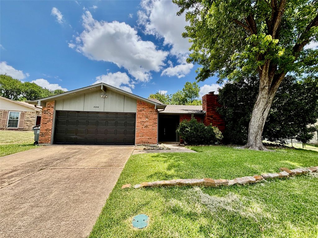 3255 Weather Vane Lane, Dallas, TX 75228