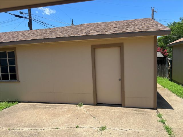 2631 Brenda Drive, Mesquite, TX 75149