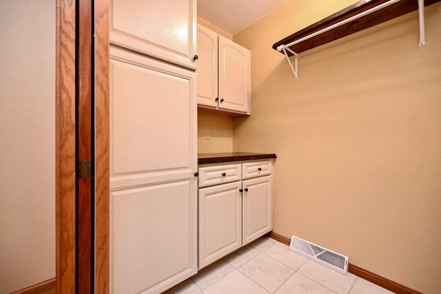 75 Debi Lei Drive, Winona, MN 55987