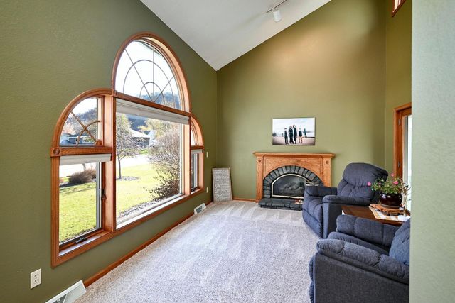 75 Debi Lei Drive, Winona, MN 55987