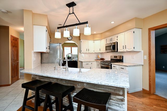 75 Debi Lei Drive, Winona, MN 55987