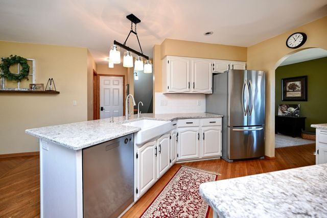 75 Debi Lei Drive, Winona, MN 55987