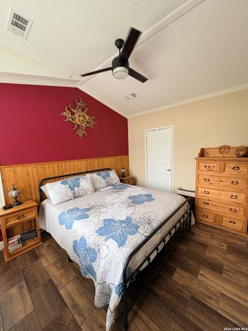282 Oak Trail, Pipe Creek, TX 78063