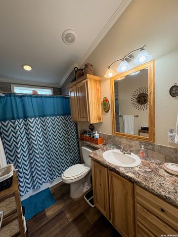 282 Oak Trail, Pipe Creek, TX 78063