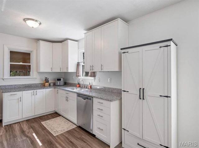 8524 Triple Lakes Road, Dupo, IL 62239