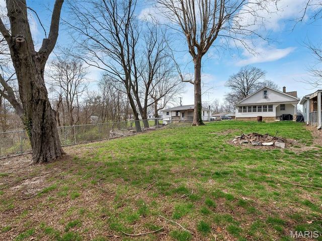 8524 Triple Lakes Road, Dupo, IL 62239