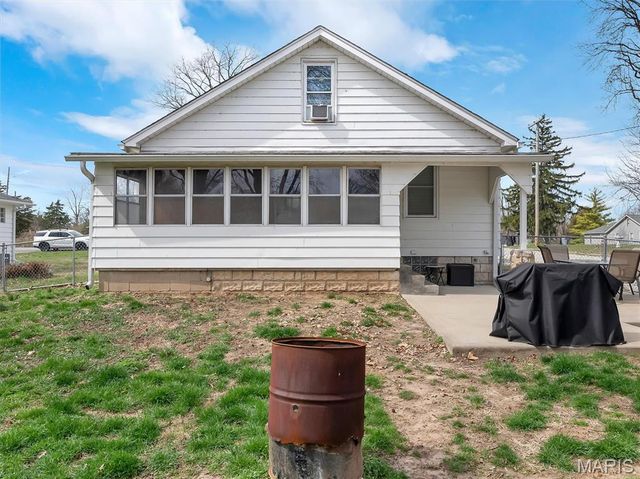 8524 Triple Lakes Road, Dupo, IL 62239