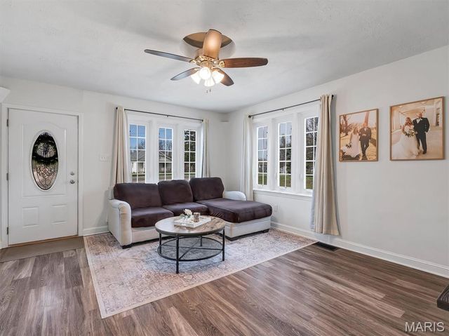 8524 Triple Lakes Road, Dupo, IL 62239