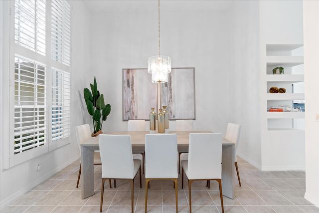 2805 Hampton Circle E, Delray Beach, FL 33445