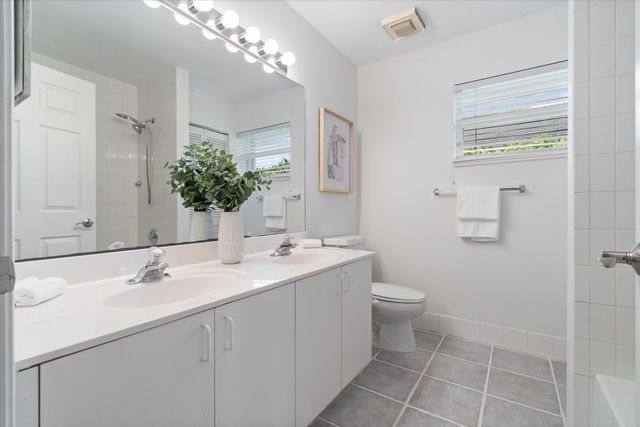 2805 Hampton Circle E, Delray Beach, FL 33445