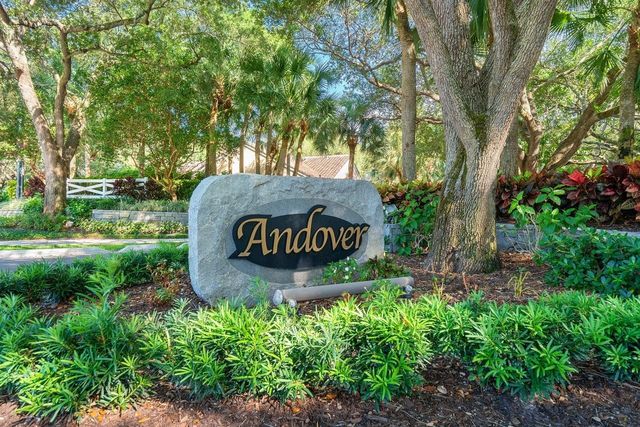 2805 Hampton Circle E, Delray Beach, FL 33445