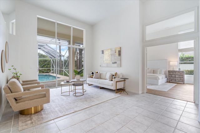 2805 Hampton Circle E, Delray Beach, FL 33445